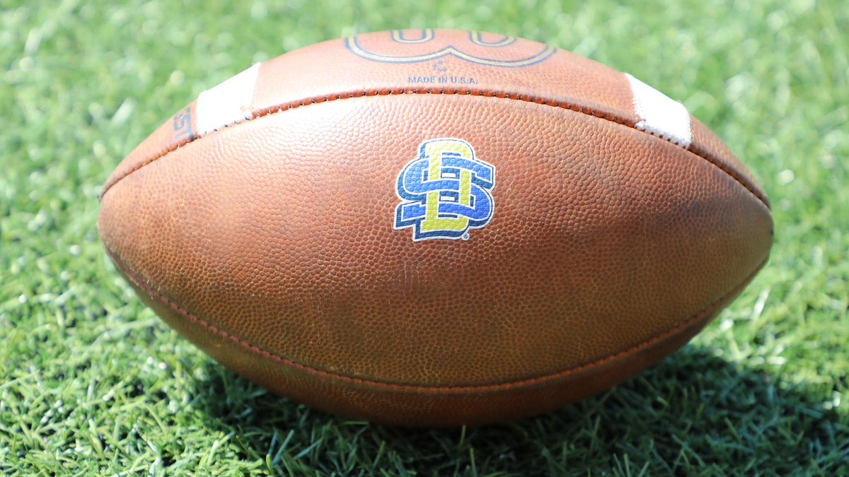 .<a href="/ValleyFootball/">Valley Football</a> recognizes 74 Jackrabbits for academics
#GoJacks 🐰🏈

📰 bit.ly/3ArIsoi