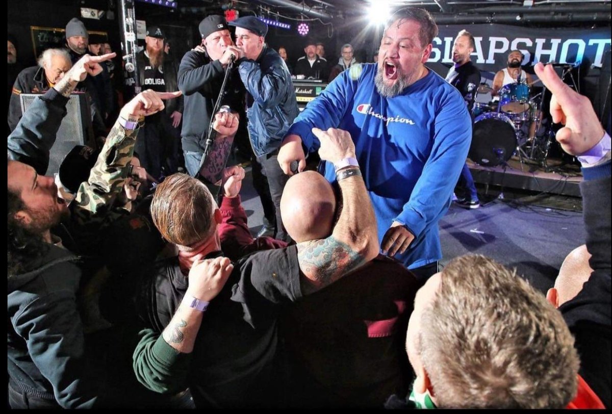 Will to Live premiered their latest music video for "Molded" from their upcoming album The Therapy Sessions today on <a href="/noechonet/">No Echo</a>. Pre-order and additional release details coming later this week! 🐮🧷🇨🇱🍿🎶🎥🔵 noecho.net/features/will-…