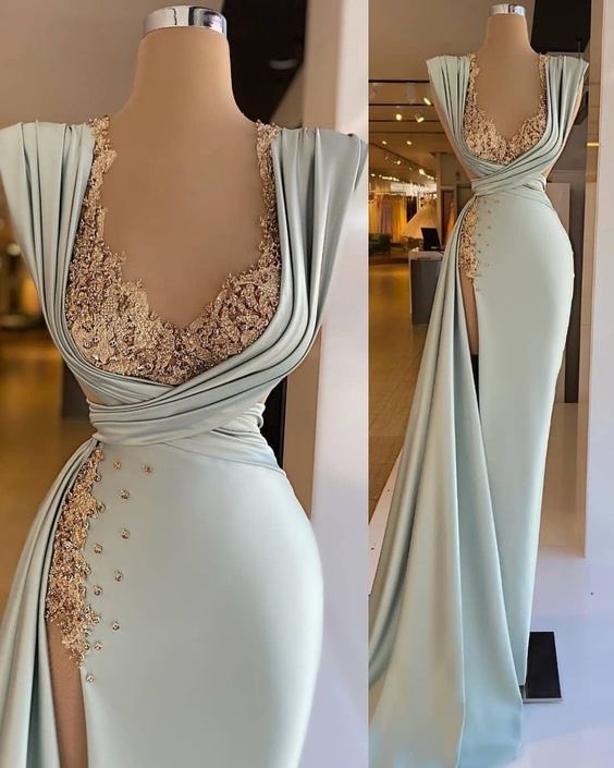 blue_rose_sara's tweet photo. Ladies, (as in females, not make believe whatever world men)  would you wear this ?? https://t.co/hJNMYAjyjY