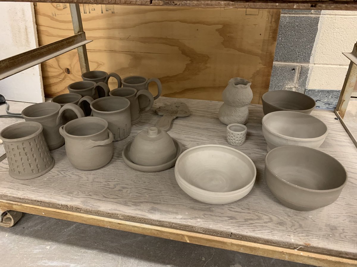 MaeWilli24's tweet photo. I still recall every art teacher I have had. I carry a lot of gratitude for them all. After my first semester of graduate school I knew I needed something to break up the overload of information. I could have never imagined getting the opportunity to learn at this level. https://t.co/CbNfp68sj6