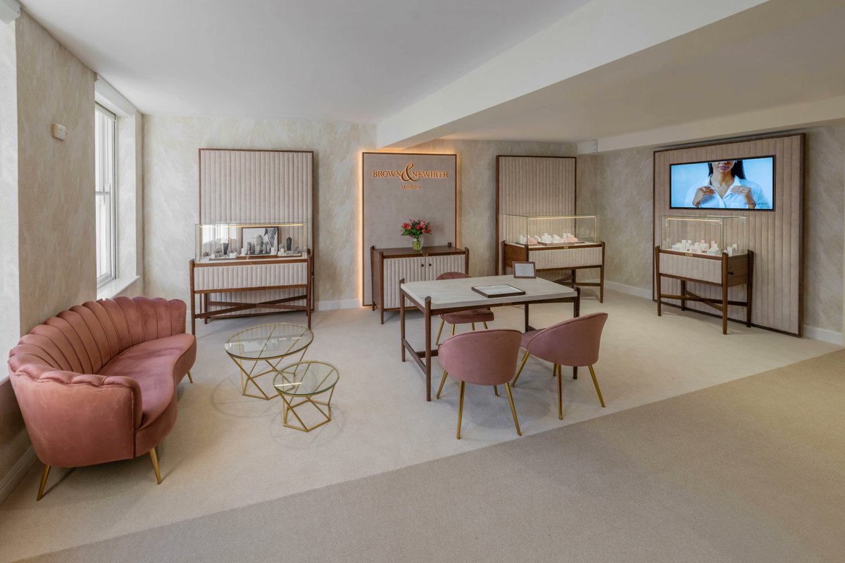 BrownNewirth's tweet photo. The wait is finally over! 💍 We're thrilled to introduce our new boutique, bringing the experience to you. For more information on our new boutiques, please contact your Business Development Manager! 

https://t.co/xxcbclSN5P

#engagementrings #proposalideas #london #boutiques https://t.co/dyGJICZXxN