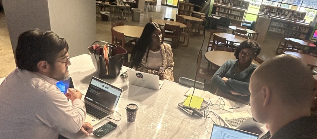 Education_ID's tweet photo. Collaboration with @HISDMiddleSchls in prep for an amazing principals meeting! We are #BetterTogether 
#AstrosTogetherChallenge
@HISD_Curric @ladykrc @DeidraConner7 @csmith4_smith @Fmensah90 @PaulaHisd https://t.co/R23jHJAxWO