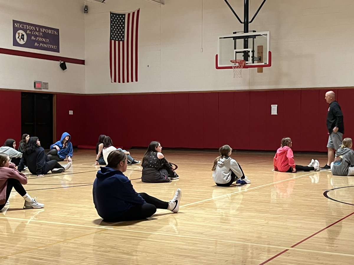HiltonCadets's tweet photo. Great to see Mr. Scaccia, Murphy and Whelehan working with our Merton Williams Students in their dance planner in PE. #LifetimeActivity #GoCadets https://t.co/biJqpSWWeI