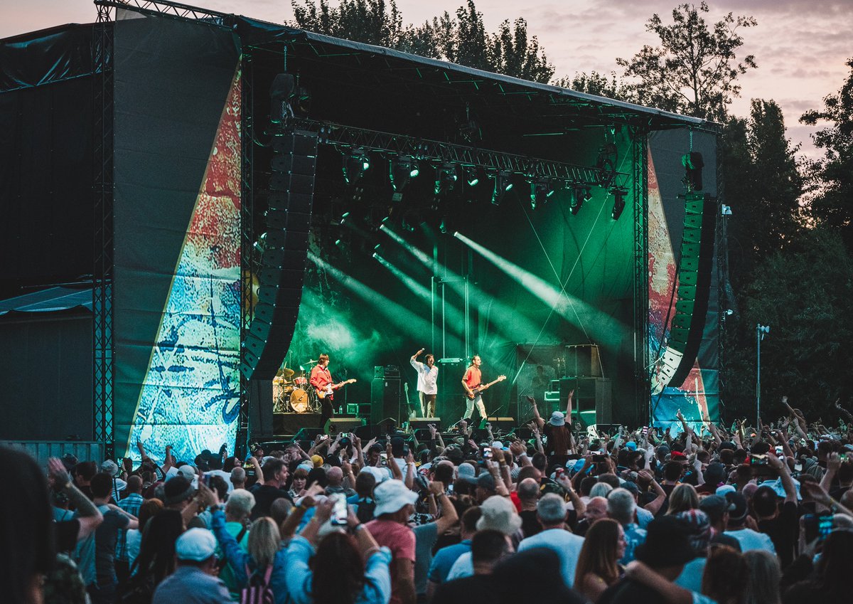 ⚠LOW TICKET WARNING⚠️Tag someone you know who hasn't sorted tickets yet! Saturday 13 May, Heaton Park, Manchester Tributes to The Stone Roses, Oasis, The Smiths, James, Courteeners, Happy Mondays! PLUS Legends Bez, Clint Boon, MC Tunes and more!! >> the-resurrection.co.uk