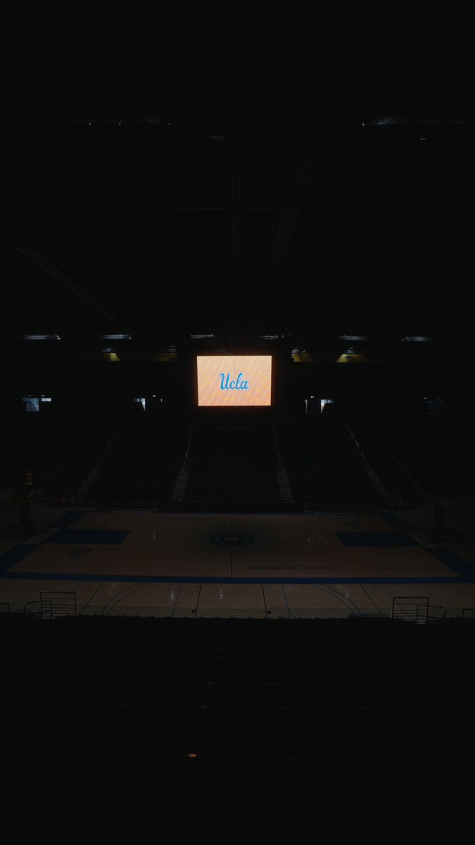 Two-time NBA All-Star and UCLA alumnus <a href="/BaronDavis/">Baron Davis</a>  for The Hundreds X <a href="/UCLA/">UCLA</a>. Catch the anticipated release inspired by one of the greatest dynasties in college basketball history this Wednesday, April 26th at 9 PM PST / Midnight EST. 

Video by shimazzz_ (ig)