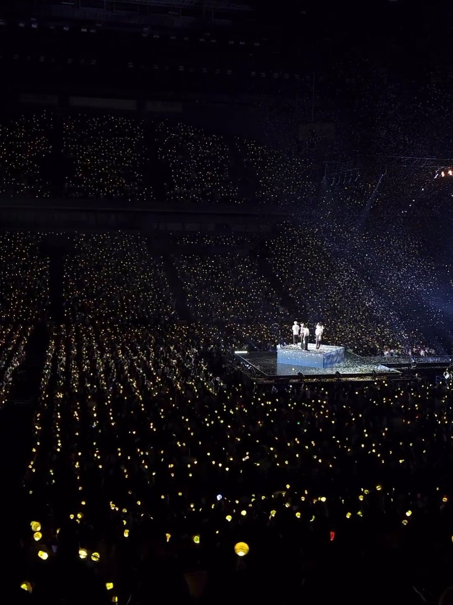 choixthk's tweet image. 📰| TXT para la edición de K-pop de Billboard

🐧 "Como rookies, cantábamos sobre amistades; Luego cantamos sobre el primer amor, las relaciones y las rupturas. Nuestro último EP fue sobre la tentación de no crecer y quedarse para siempre en Neverland, (+)

#휴닝카이 #HUENINGKAI