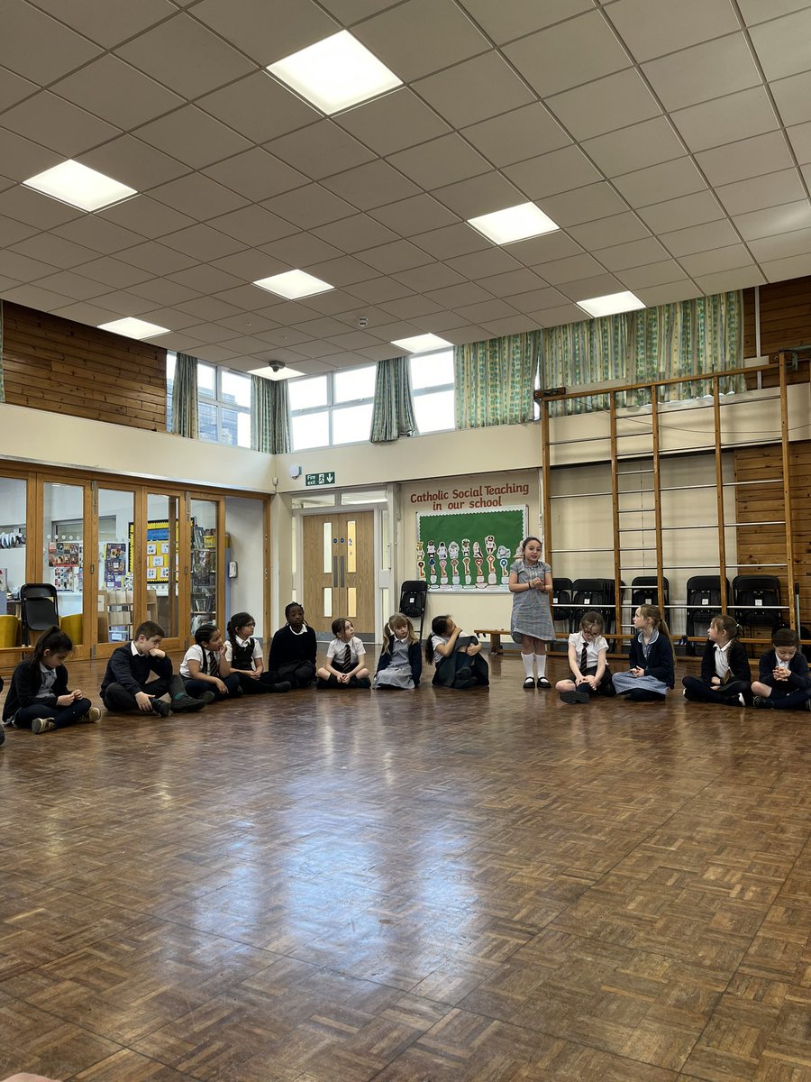 Y3SaintFrancis's tweet photo. Year 3 had an amazing conversation in our oracy / P4C lesson this afternoon. Pupils were able to articulate their opinions, as well as agree and disagree respectfully with one another @StAnnesgaCPS #p4cstannesgae1 https://t.co/u7Orccccrr