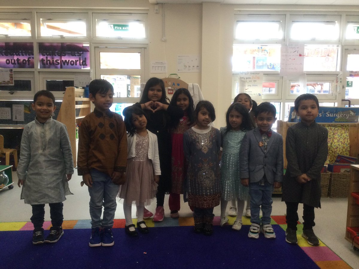 Children in Reception enjoyed wearing their Eid and party clothes, sharing food and having a party to celebrate Eid together with their friends and staff #benjonson #EidCelebrations