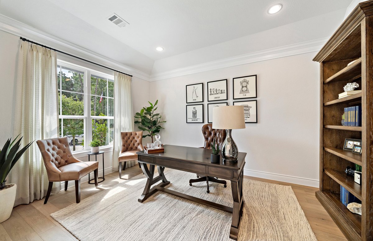Ravenna_Homes's tweet photo. Have you toured our 2855 plan in The Highlands? 
Stop by this week for a private tour: 21730 Grayson Highlands Way, Porter, TX 77365 - 📞 832-653-7285
https://t.co/ydFwVFU7J1 https://t.co/8RmOFOqSZy