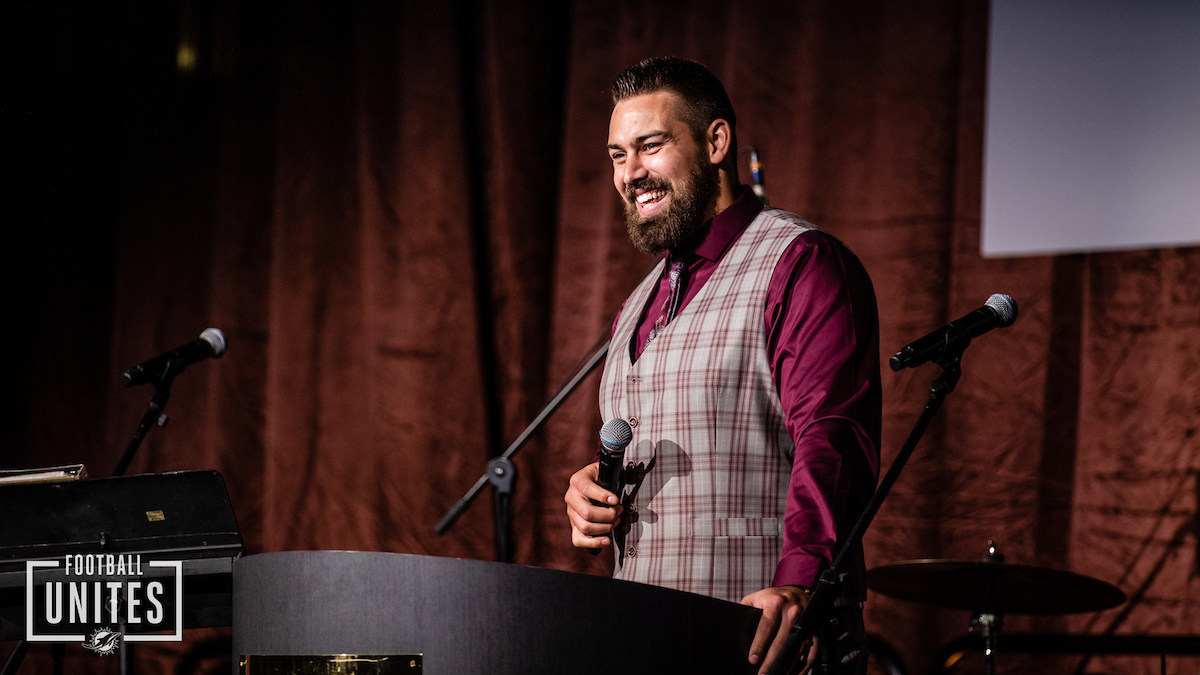 Miami Dolphins Foundation & Community Relations (@finsoffthefield) on Twitter photo Not all classrooms have walls! 🌏🦎🌿
Sieler Safe Haven Foundation hosted their first Wonderful Wild Wanderings Gala at <a href="/HardRockHolly/">Seminole Hard Rock Hollywood</a>! Congratulations <a href="/zachsieler/">Zach Sieler</a> & @Han_Cook34! 👏👏
#FootballUNITES Not all classrooms have walls! 🌏🦎🌿
Sieler Safe Haven Foundation hosted their first Wonderful Wild Wanderings Gala at <a href="/HardRockHolly/">Seminole Hard Rock Hollywood</a>! Congratulations <a href="/zachsieler/">Zach Sieler</a> & @Han_Cook34! 👏👏
#FootballUNITES