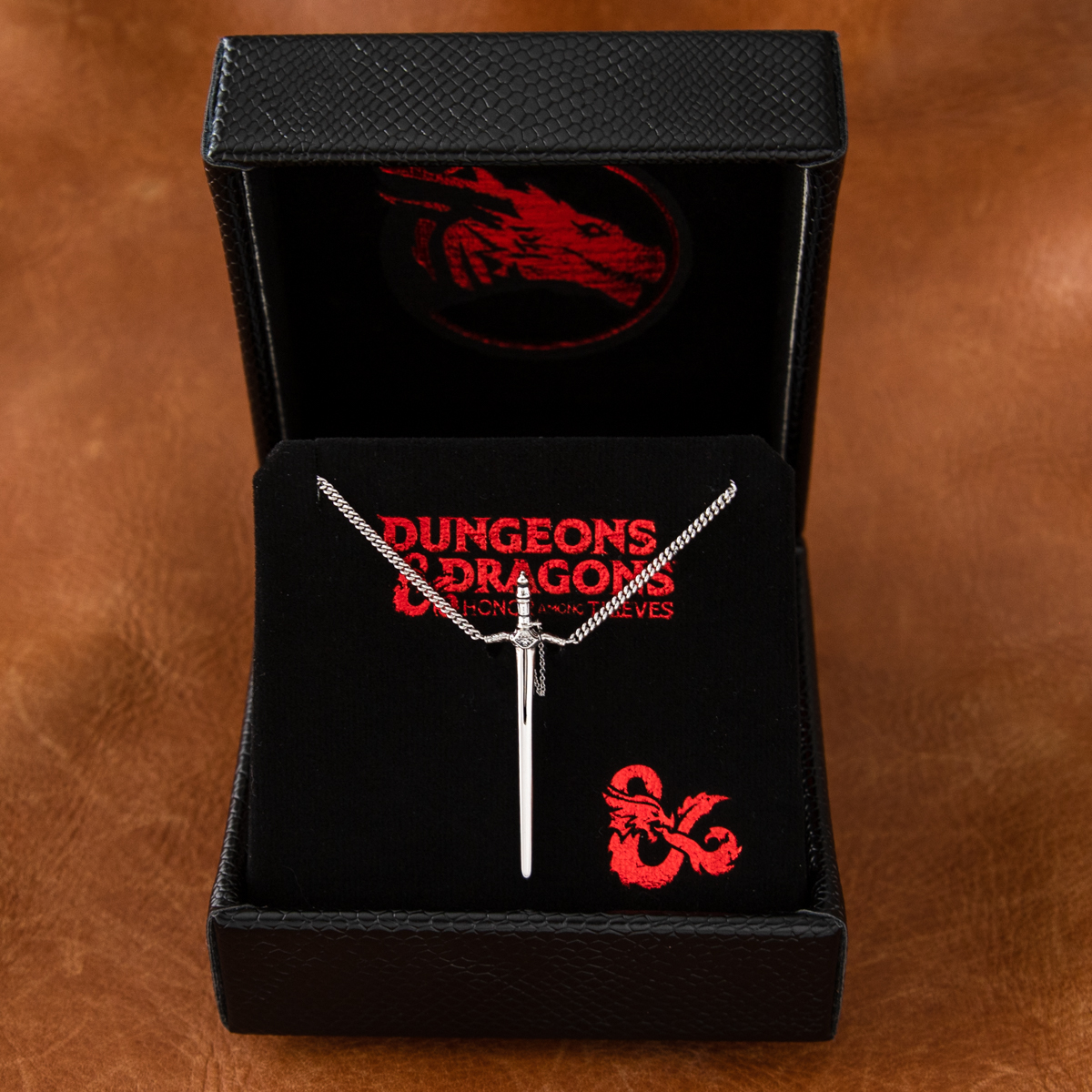 Wizards_DnD's tweet image. This booty is anything but ill-gotten.

Check out the @RockLoveJewelry x #DnDMovie collection: spr.ly/6013OuMHW