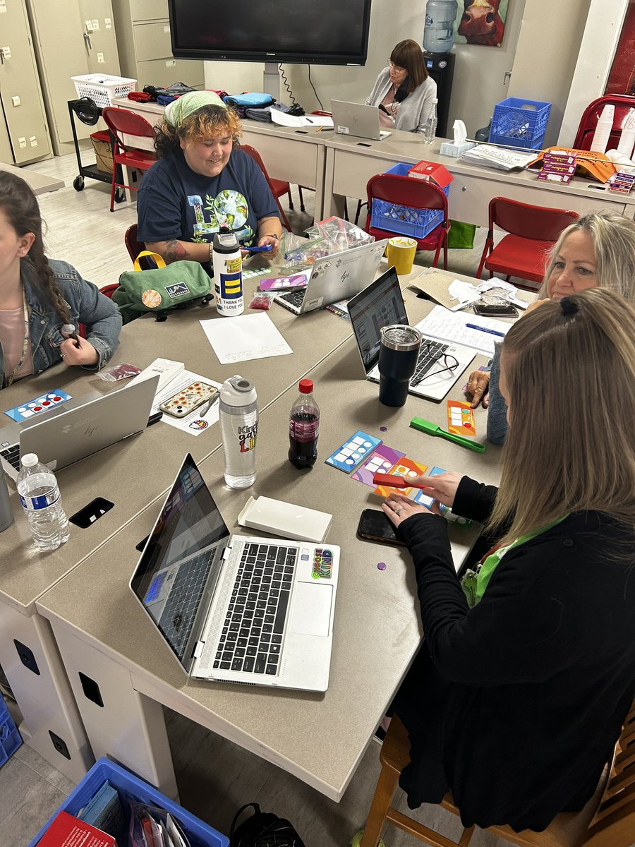 Lauren Caccavone_CCSD tweet media