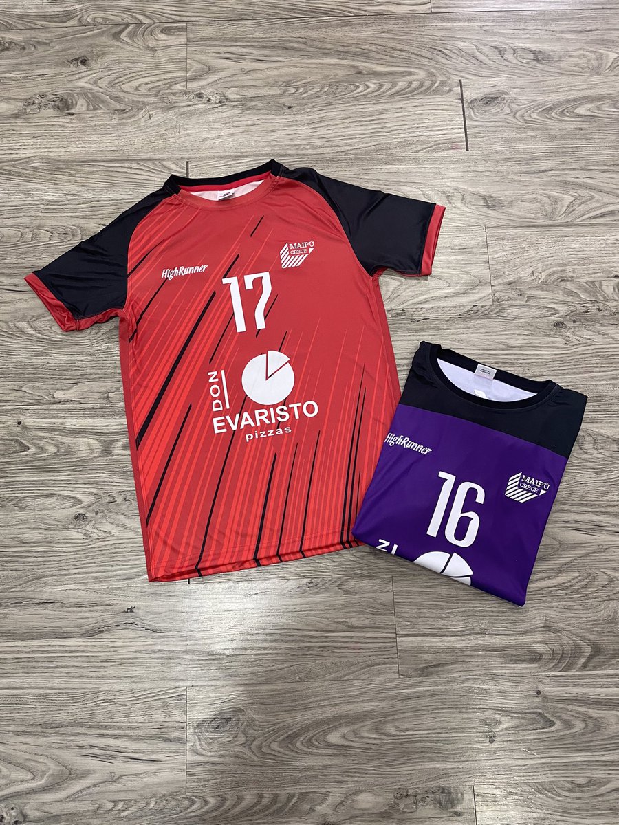 High Runner (@highrunnerarg) on Twitter photo 👕 Nueva armadura para <a href="/Handballmaipu1/">Handball Maipú</a>
🤝 Reforzando este lazo desde hace tantos años.
🤩 ¿Puntaje para este diseño? 👕 Nueva armadura para <a href="/Handballmaipu1/">Handball Maipú</a>
🤝 Reforzando este lazo desde hace tantos años.
🤩 ¿Puntaje para este diseño?