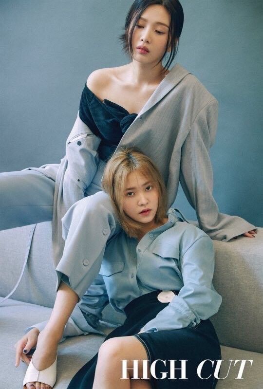 hyunseulrene's tweet photo. Joy is so weird to me bc like she's our resident straight girl but also put her in any rv ship and you're sobbing on your knees at how good they look together https://t.co/EOxbUFZbEb