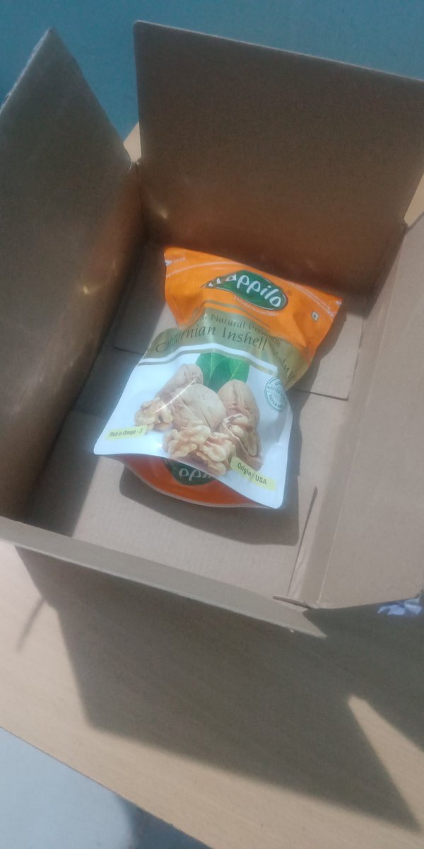 digital_marwadi's tweet photo. I ordered Happilo Premium Dry Fruits Combo 4(California Almonds 200g, Raisins 250g, Whole Cashews 200g, Roasted Pistachios 200g) but received only 1 product in box.
Please help me.
@HappiloIndia
#happilo https://t.co/L22rThncIo