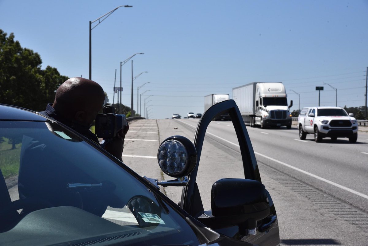 Great info from the folks at the Georgia Motor Carrier Compliance Division #gamccd!MCCD Officers Focus on Safe Driving Habits for CMVs: bit.ly/3oCV9tN