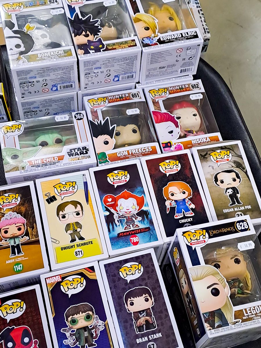 Amanhã, 25 de Abril, toda a LIBERDADE para nos visitarem das 11 às 19h. E diz que hoje até chegaram umas reposições bem apetecíveis 😎