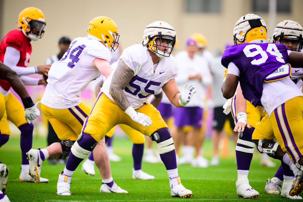 MakaneoleKimo's tweet photo. Spring Ball ✅ #55live #WeComing‼️ https://t.co/IElBFE2x4H