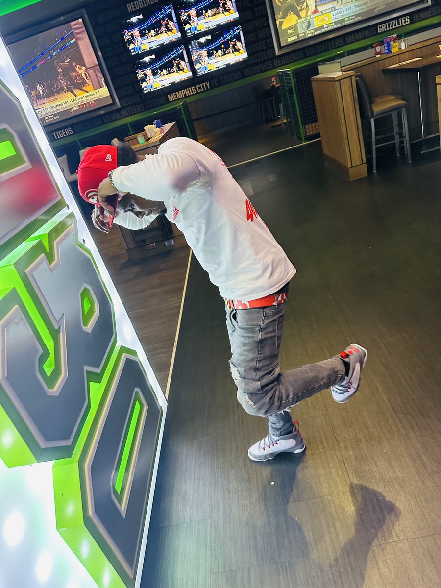 deesvagee's tweet image. Dont Speak on Savagee Just Speak on How He Stand on Business🩸#5211