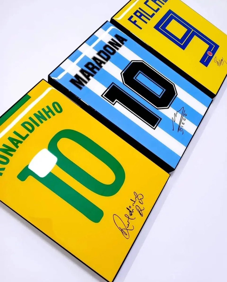 Jerseymarce's tweet photo. #ServicioSocial 

Amores estoy vendiendo estos hermosos cuadros Futboleros...
Los que me deseen colaborar les agradezco la ayuda...

Hechos a Base de madera terminados en resina gota de cristal
También se personalizan!! 

Info al DM 🥰🥰😘😘 https://t.co/Tx5TFMQiNu