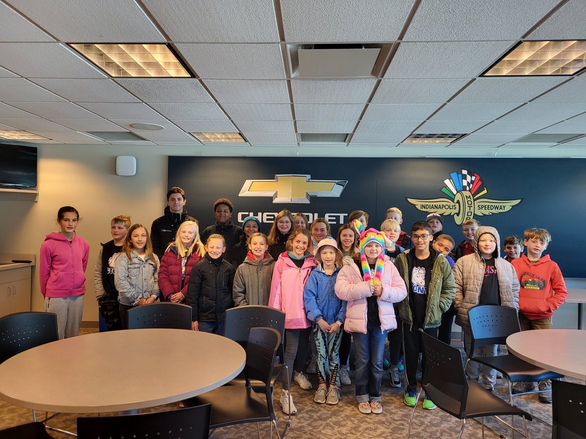 MrsBroviakClass's tweet photo. Thanks @IMS for a great educational experience today! Our 4th graders will remember it for a long time. #SCMustangs https://t.co/k2ADTHQEHM