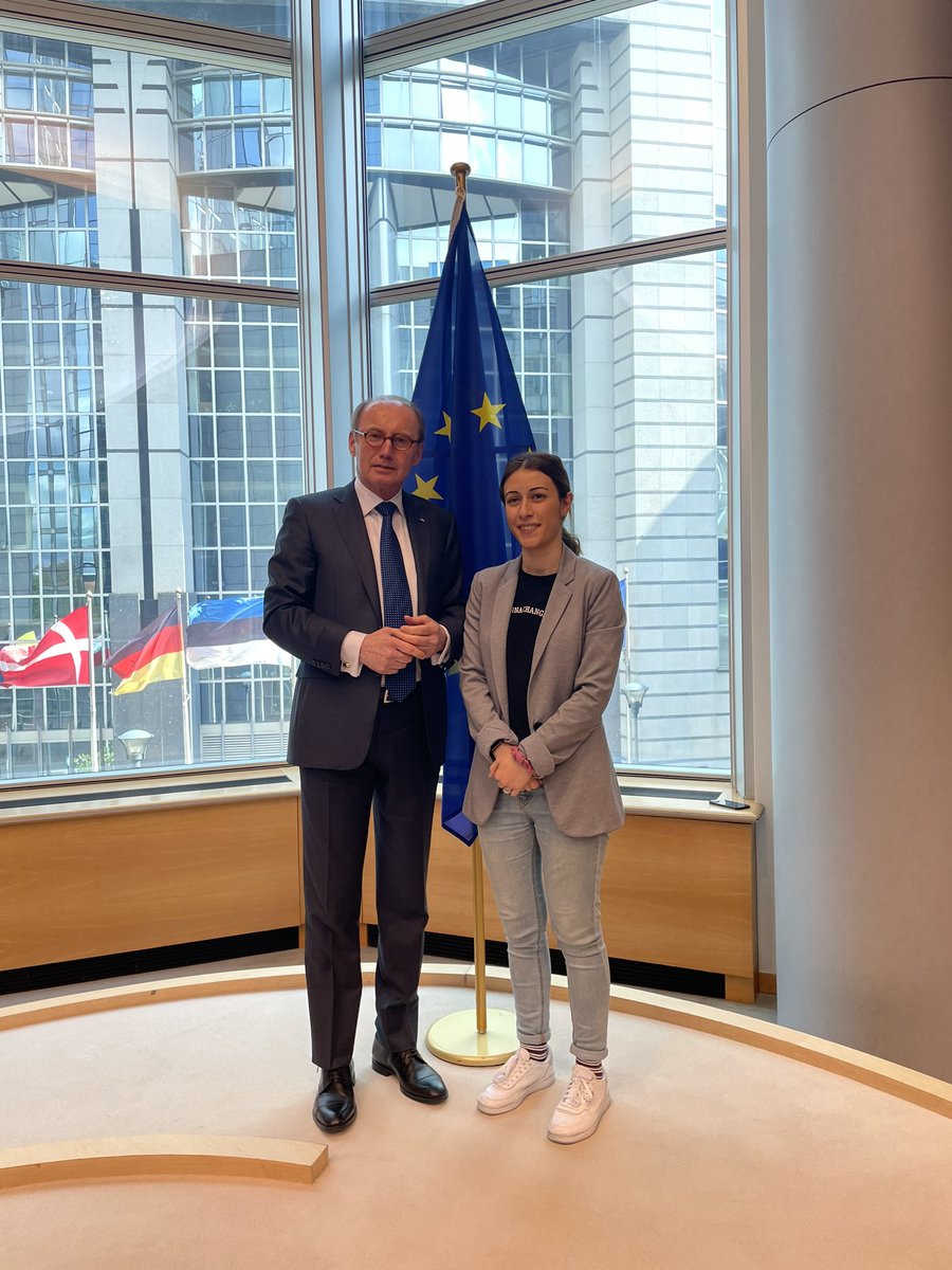 Christiana X. tweet media