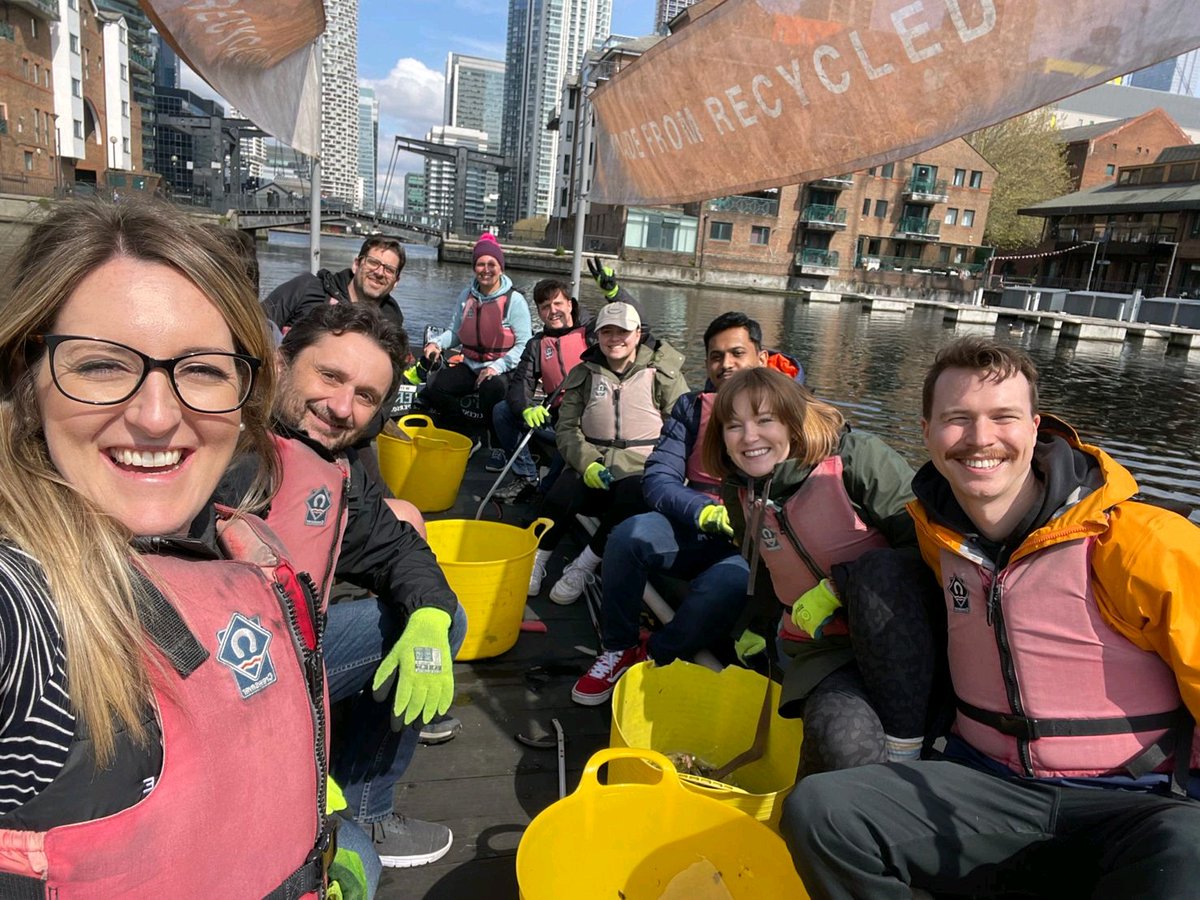 noel_jbasil's tweet photo. @Merkle @GroundworkDen Some pics from the London #onedayforchange event earlier today! We cleaned our beloved Thames! https://t.co/8tCQrlumdI