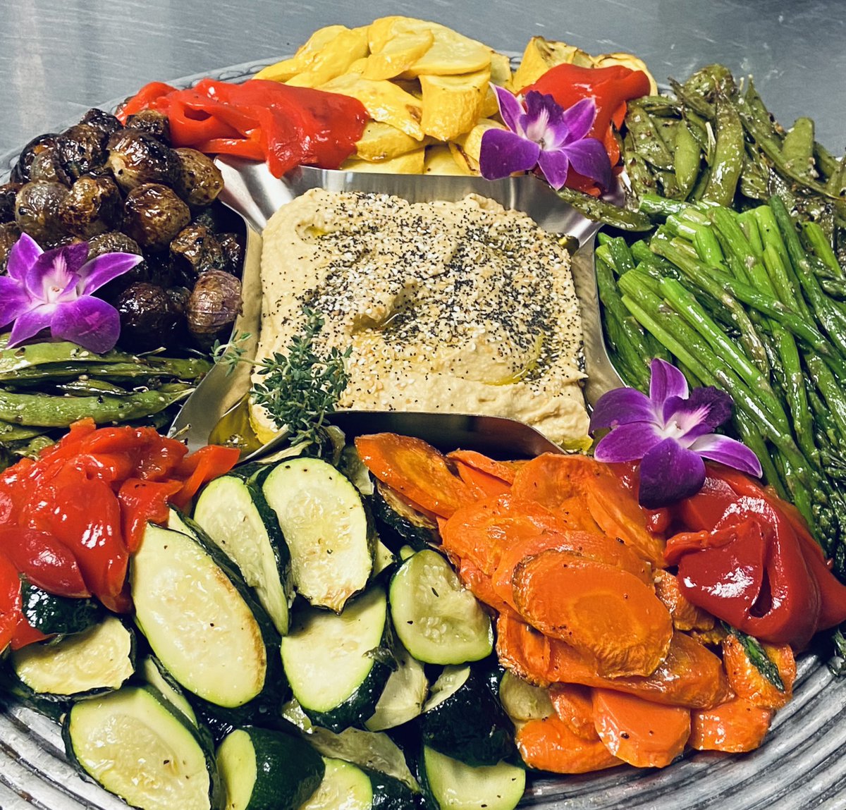 MenuMakerCaters's tweet image. Roasted veggies
#MeatlessMonday