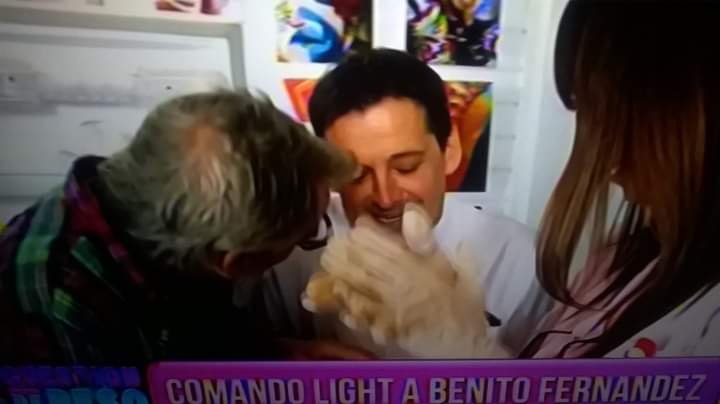 anferr04's tweet photo. Necesito una dosis de #Comandolight...🤗😂 @RomiPereiro , @Veronxveron ...❤️ Ese día, la víctima fue @BENITOfz ...🫣🤭 #ForEverCdp...🥰 https://t.co/tu8cyA7dZz