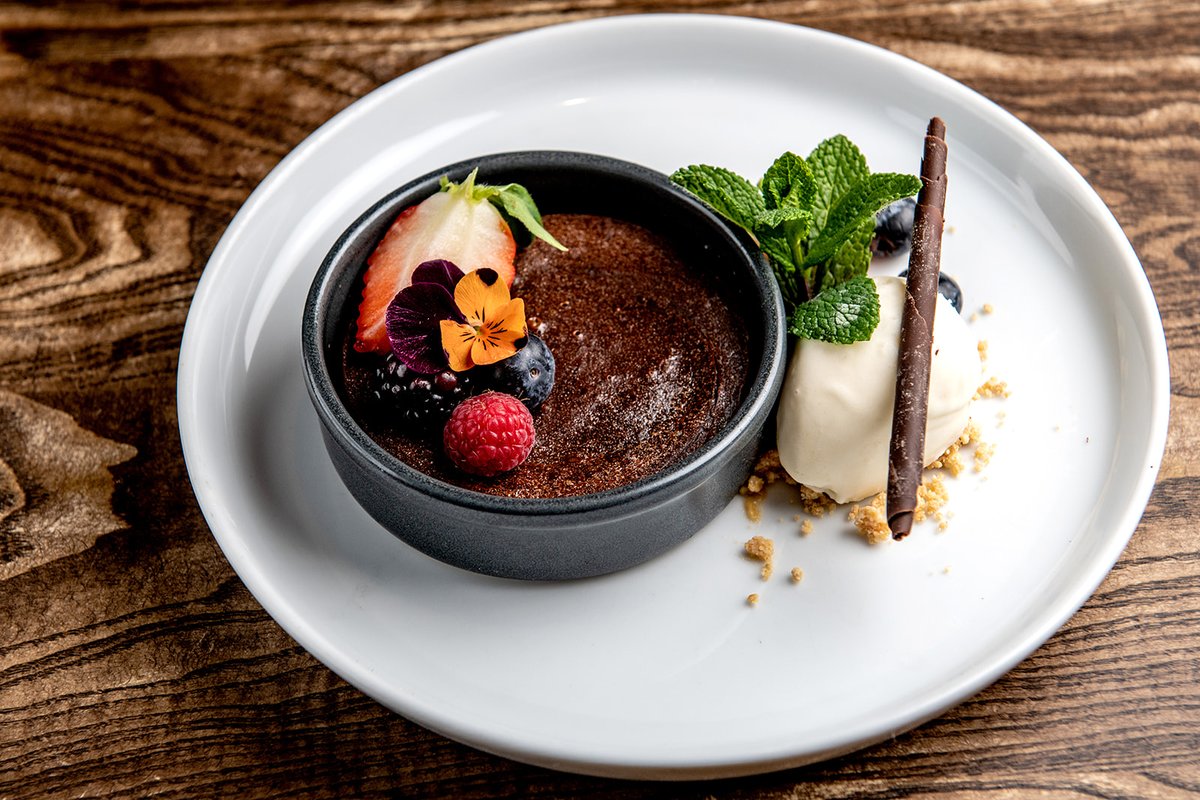Discover our tasting menu’s chocolate fondant 😋 This decadent dessert is accompanied with salted caramel ice cream on the plate, and a great excuse to indulge at the end of your time at our table 🍽️

#dessertlovers #dessertmasters #dessertheaven #dessertpic