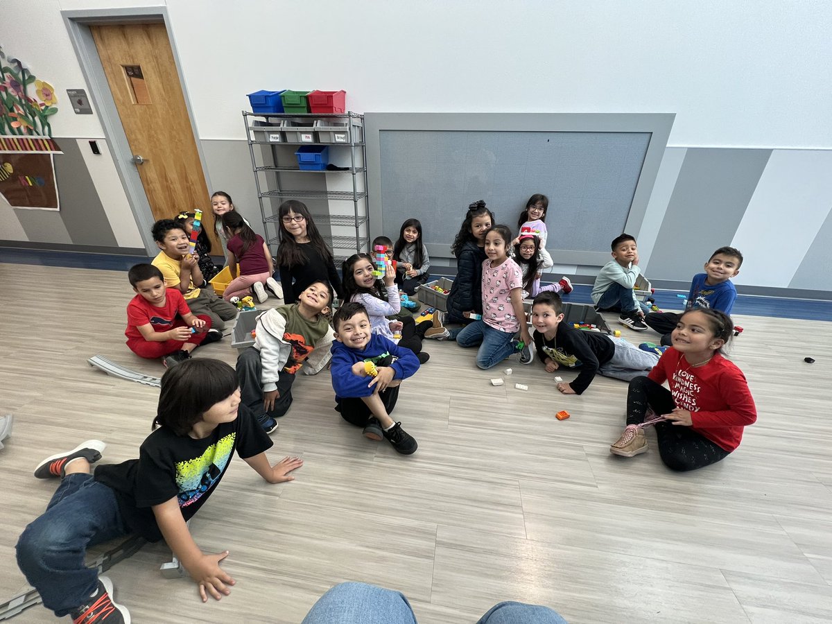 missortizsclass's tweet photo. LEGO Wall celebration for these kiddos for ALL finishing their iStation and Dreambox goals!!💗@BlantonBulldogs https://t.co/36mn1wIQte