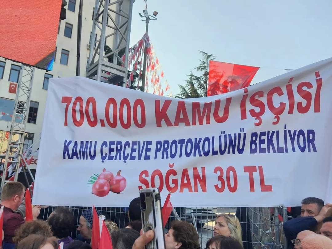 Kamu Çerçeve Protokolü amasız fakatsız lakinsiz tavizsiz bir şekilde imzalansın #isciyiOYalama
<a href="/RTErdogan/">Recep Tayyip Erdoğan</a> <a href="/kilicdarogluk/">Kemal Kılıçdaroğlu</a> <a href="/DrSinanOgan/">Dr. Sinan Oğan</a>
<a href="/vekilince/">Muharrem İNCE</a> <a href="/vedatbilgn/">Vedat Bilgin</a> <a href="/turkiskonf/">TÜRK-İŞ</a> <a href="/hakiskonf/">HAKİŞ KONFEDERASYONU</a>