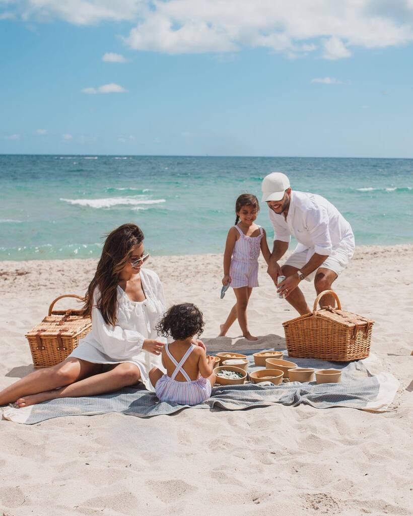 Core memories made 💙 These are the moments I live for! It’s definitely not easy traveling with kids, which is why I love a staycation!! Planning on many more quick local trips like this, definitely the way to go with little kids! Do you prefer travel… instagr.am/p/CrbUnF_O35v/