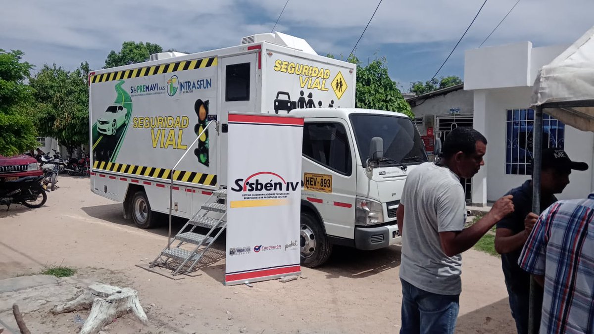 #avanzarcumpliendo, hoy dimos inicio a la corrección de inconsistencias sisben en los barrios la esmeralda,San Fernando y Hawai seguimos comprometidos con nuestra comunidad <a href="/elviamejiafer/">Elvia Mejía F.</a> <a href="/jccamacho6410/">janeth camacho</a> <a href="/MilagroHg/">kellis Hernández</a> <a href="/DNP_Colombia/">Departamento Nacional de Planeación</a> <a href="/Alcaldiafcion/">Alcaldía De Fundación</a> <a href="/petrogustavo/">Gustavo Petro</a>