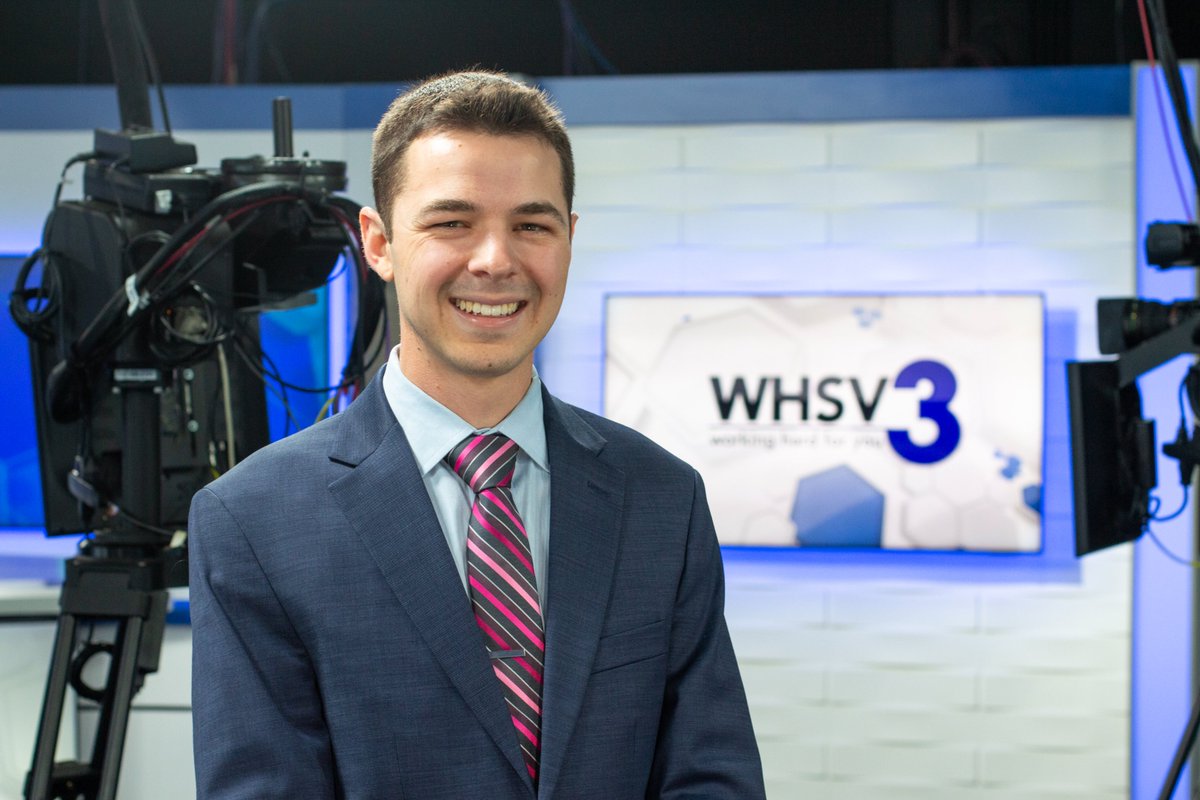 jarvisharen's tweet image. Hi all 👋

I'm excited to announce I've joined the team at @WHSVnews in Harrisonburg, VA to serve as sports director. I've been spending the last few weeks getting to know the Shenandoah Valley. Everyone has been tremendous.

God is good! All the time.