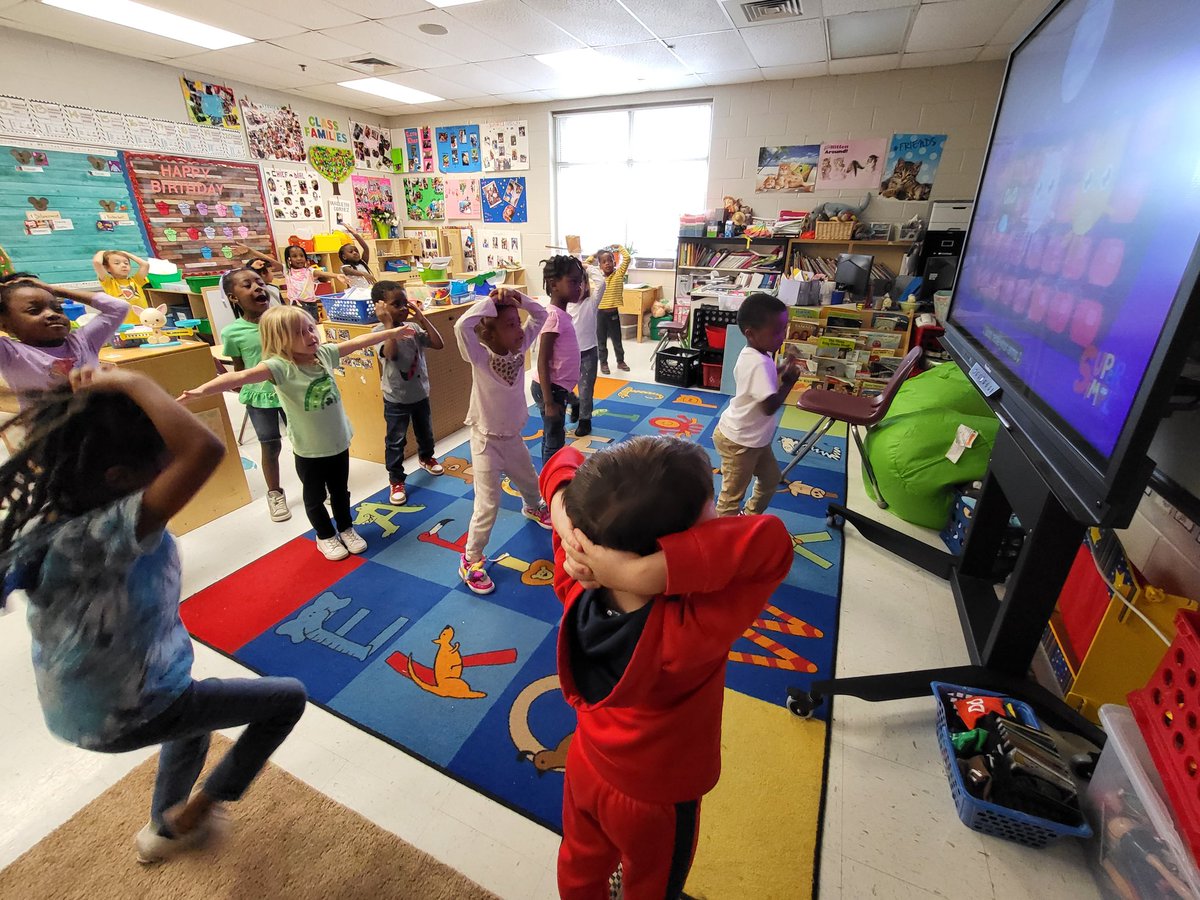 BassettRobin's tweet photo. Today, we had a dance party for the letter d with our ABC countdown to the last day of school.
#ncssbethebest
@HopeFBarr 
@RyanEarlJames 
@Samantha_Fuhrey 
@RPES_Cougars https://t.co/d49VfZnldg