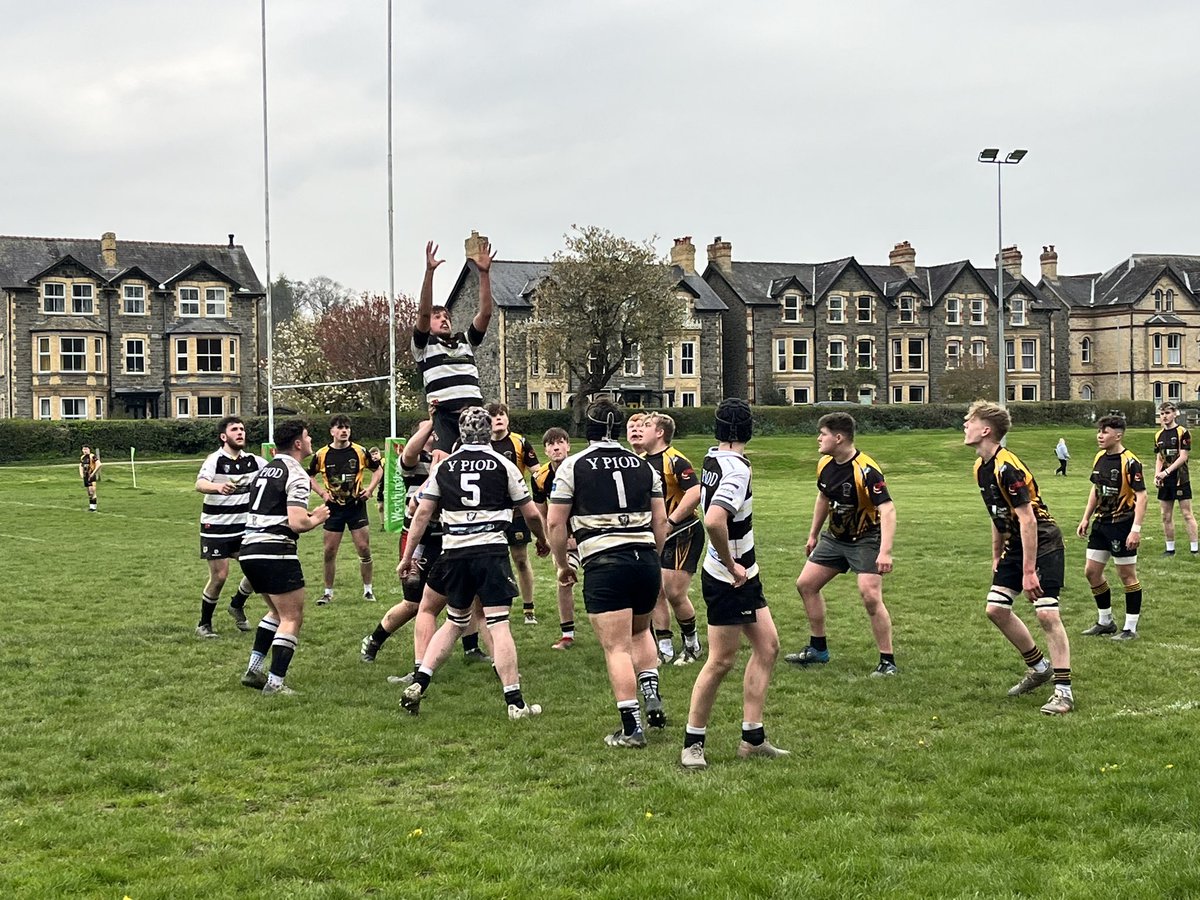 RupertMoon's tweet photo. We accepted the challenge …
@RfcTumbleYouth enjoyed a character building battle against a quality @BUILTHR Youth.
Proud to have scored some good tries. (31-24 4 tries) 
Great welcome….Diolch.
#BTBYCB #BeBetter #BeDifferent #YmlaenYPiod #LastMenStanding https://t.co/8nlOIsUjWy