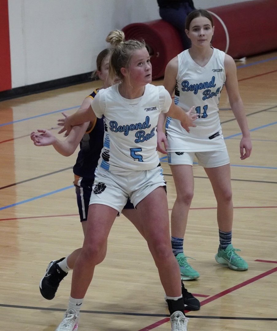 Anna Mikkelsen has been improving like crazy this season. She often has ⚽️ &amp; 🏀 on the same day multiples times a week. Never complains or runs from hard work. This weekend the 8th grader played up &amp; was dominate on both ends of the floor. Great job. We are proud of you!
#MOB