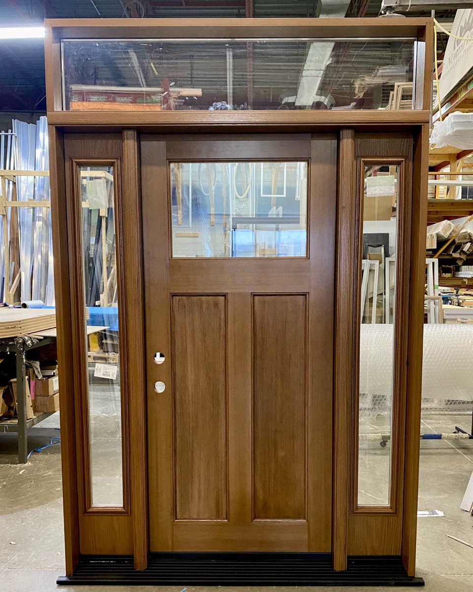 NorthviewWD's tweet image. #Fiberglass Fir Grain #SingleDoor With 2 Panel Sidelites northviewcanada.com/traditional-en…

This is a perfect #entrydoor for a modern #home. Everything we have done is according to the individual desires and vision of the customer.

#frontdoors #homeowners #interiordesighn