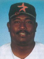 AstrosDaily's tweet photo. 4/24/2001: Moises Alou bangs two home runs among his four hits as Houston pounds the Braves, 11-6. Tony Eusebio adds a homer and three RBIs. https://t.co/IXHxvFgrzW #Astros https://t.co/VyVdbC0hBk