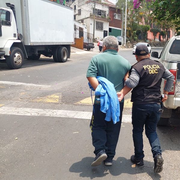 PNC de Guatemala on Twitter: "Mientras que en la aldea Chiquirines, La