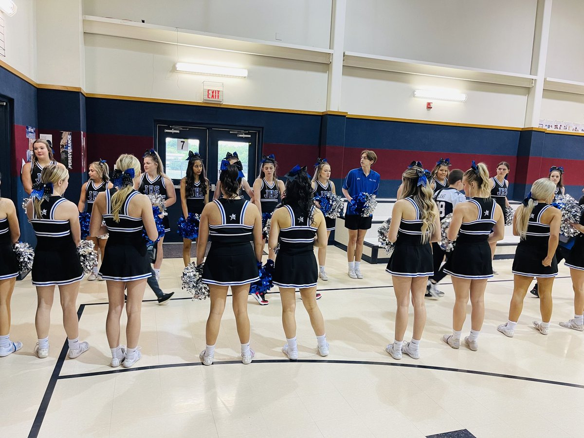 CaddoGrove's tweet photo. What a spectacular way to cheer on our STAAR students!  Special thanks to the JHS Cheerleaders and the JHS Drum line  for leading our STAAR Celebration. So much fun this morning! #CGEAwesome https://t.co/c4dTv6sefa