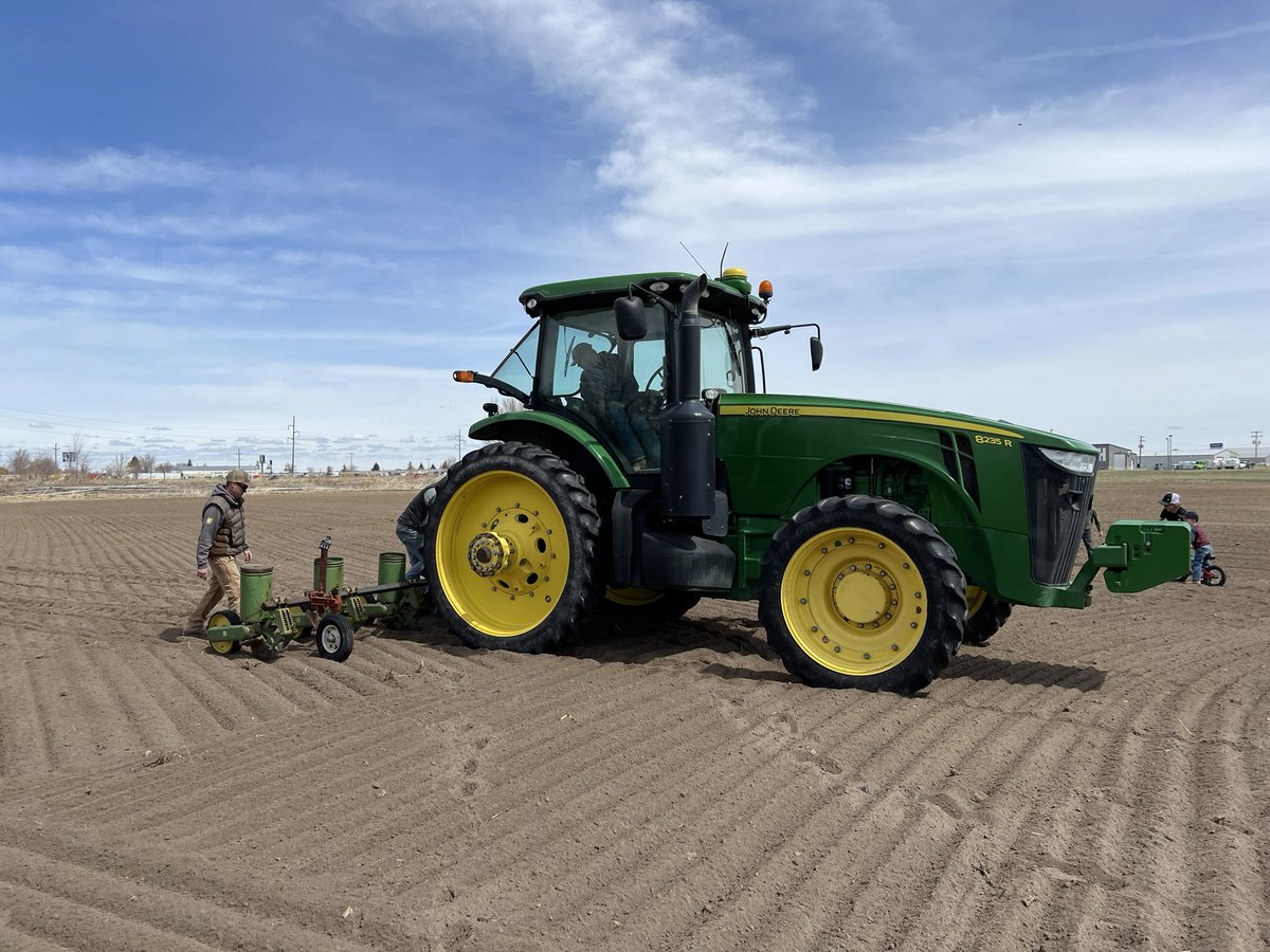 lucaspratling's tweet image. Corn planting!