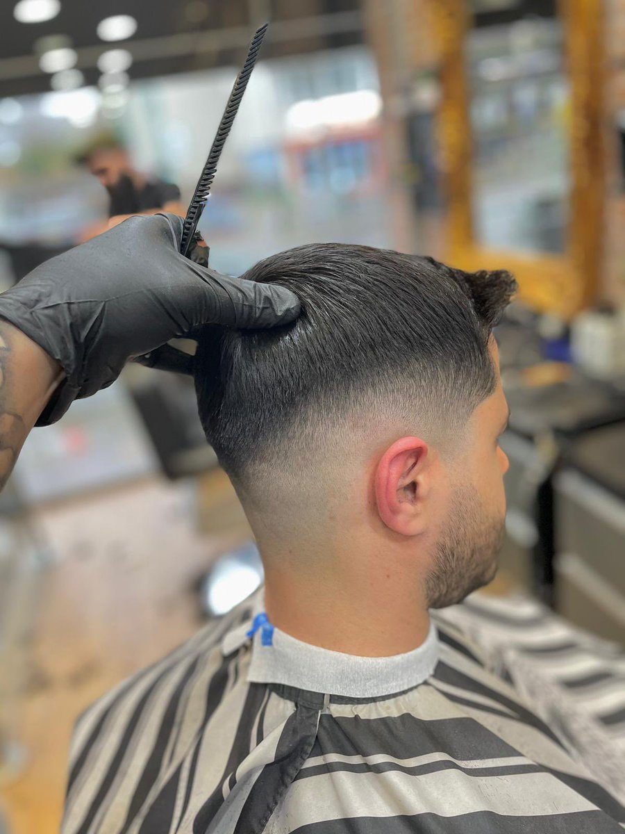 DocksBarber's tweet image. Mid High SkinFade. 

#BreakingNews #BBCFootball @Arsenal @ChampionsLeague @UEAFC @EuropaLeague