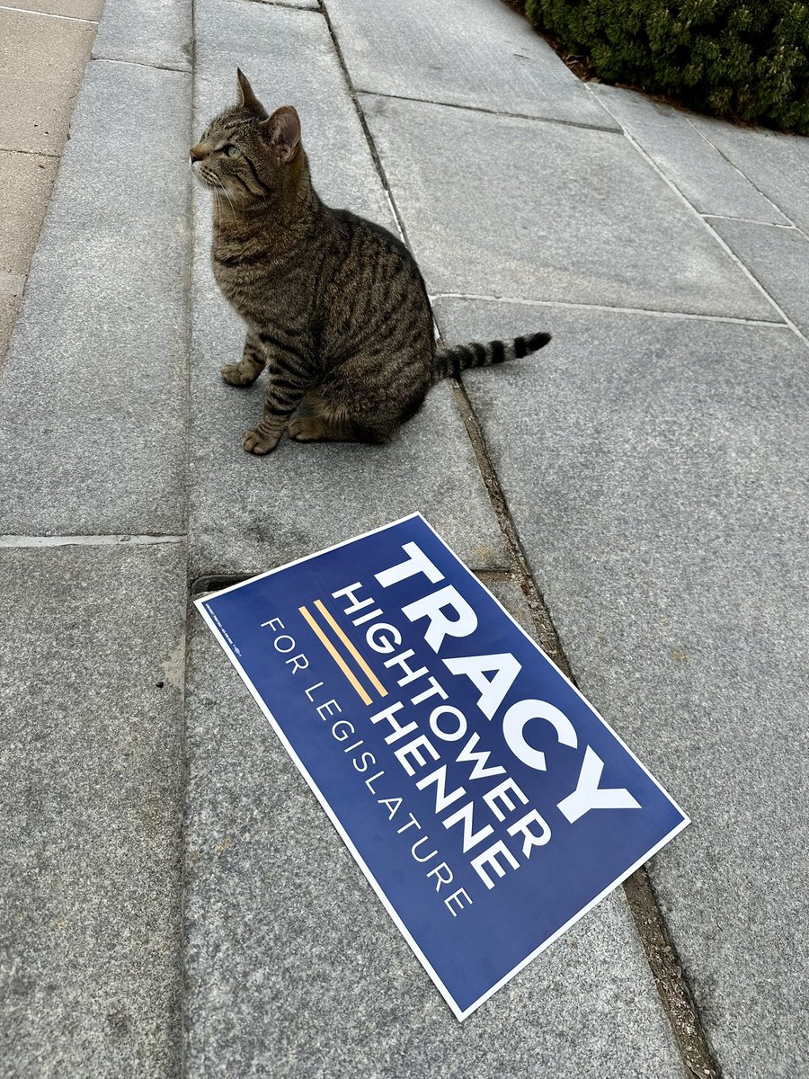 TracyforNE's tweet photo. @NECapitolCat loved seeing you today! https://t.co/B6wgNRGZSl