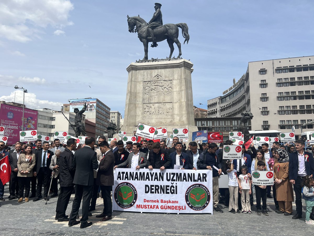 #eskiuzmcvshakarayısında
<a href="/RTErdogan/">Recep Tayyip Erdoğan</a> 
<a href="/suleymansoylu/">Süleyman Soylu</a>