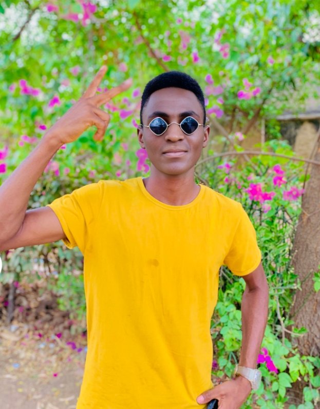 Kamalmuhd13's tweet photo. Real me💜 https://t.co/Eb0M4myNBG