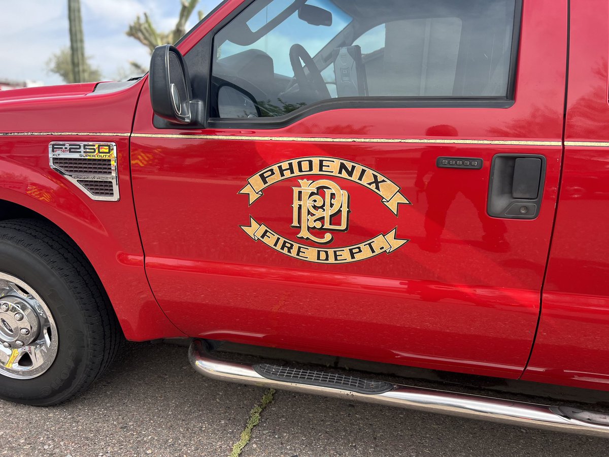 DaisyMtnFire's tweet image. BRUSH FIRE

Daisy Mountain firefighters along side our #AutomaticAid partners @PeoriaFire and @PHXFire are working a brush fire between Arroyo Norte and Anthem. Please avoid the area.