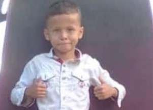 Prensalibcasan's tweet photo. Jaiver Herrera de 11 años, estudiante de 5 grado en el Colegio El Paraíso, está desaparecido desde el sábado, cuando lo vieron en la cancha de Los Progresos #Yopal.  Si alguien lo ha visto por favor comunicarse al número 313 858 09 71 o al 312 518 93 16 https://t.co/qW8inyDSYB