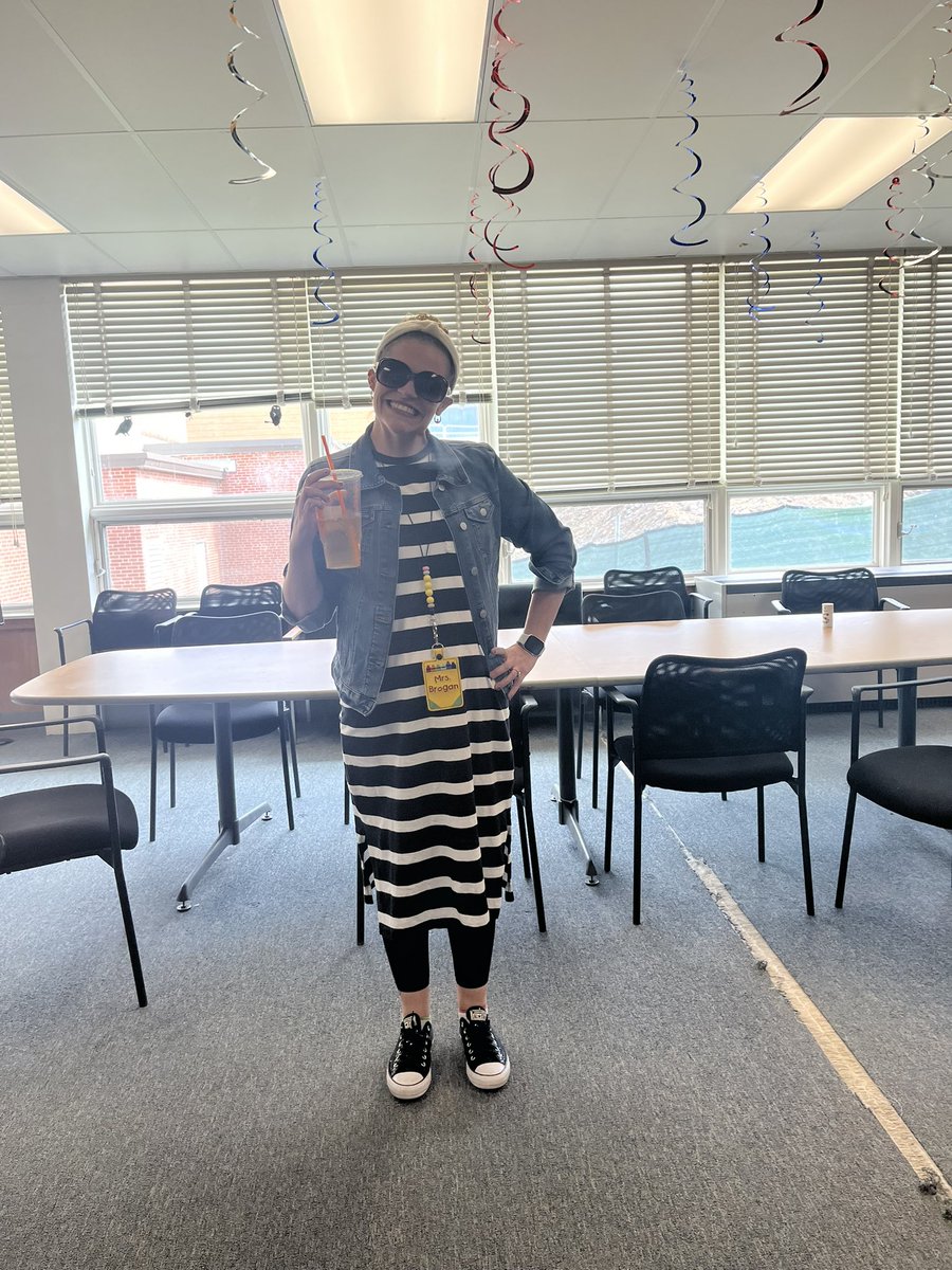 Happy first day back after April Vacation! 🍎